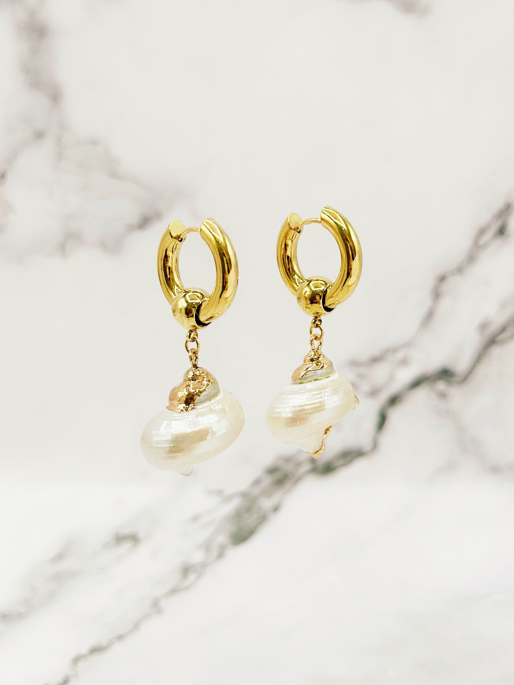 Wholesaler Emily - Starfish and white pearl stainless steel earrings