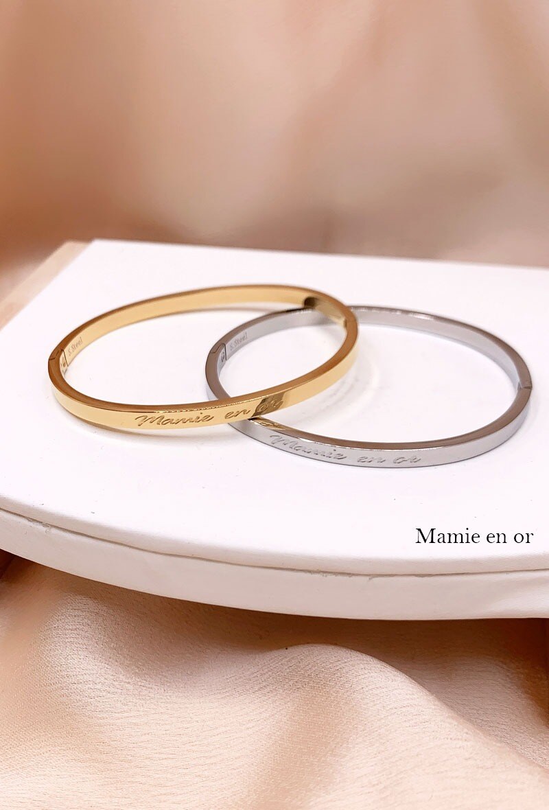 Wholesaler Emily - Closed bangle with engraved message Golden Grandma