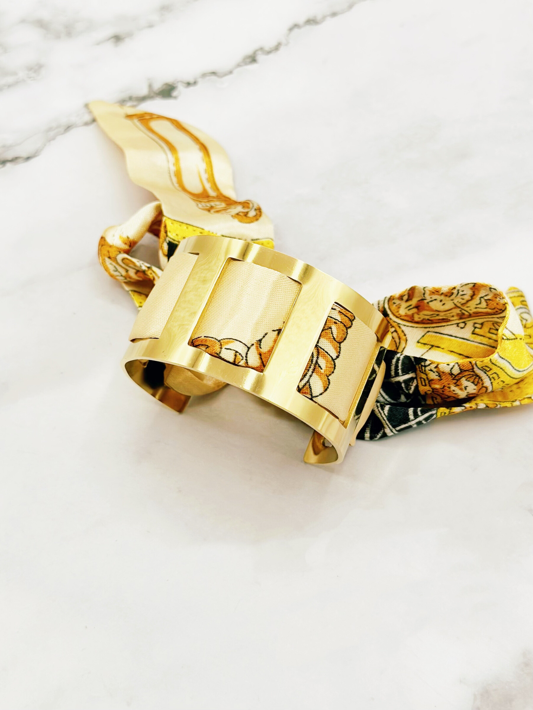 Mayorista Emily - Brazalete abierto de acero inoxidable