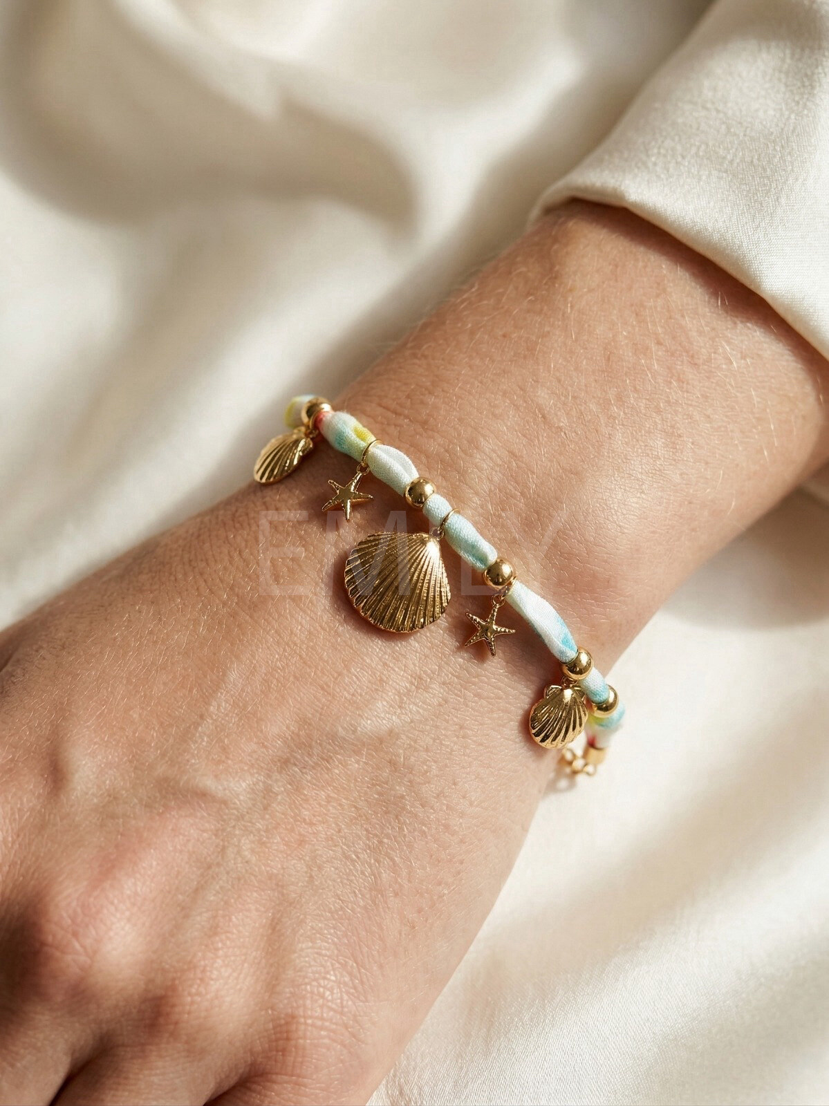 Wholesaler Emily - Adjustable fabric and stainless steel bracelet