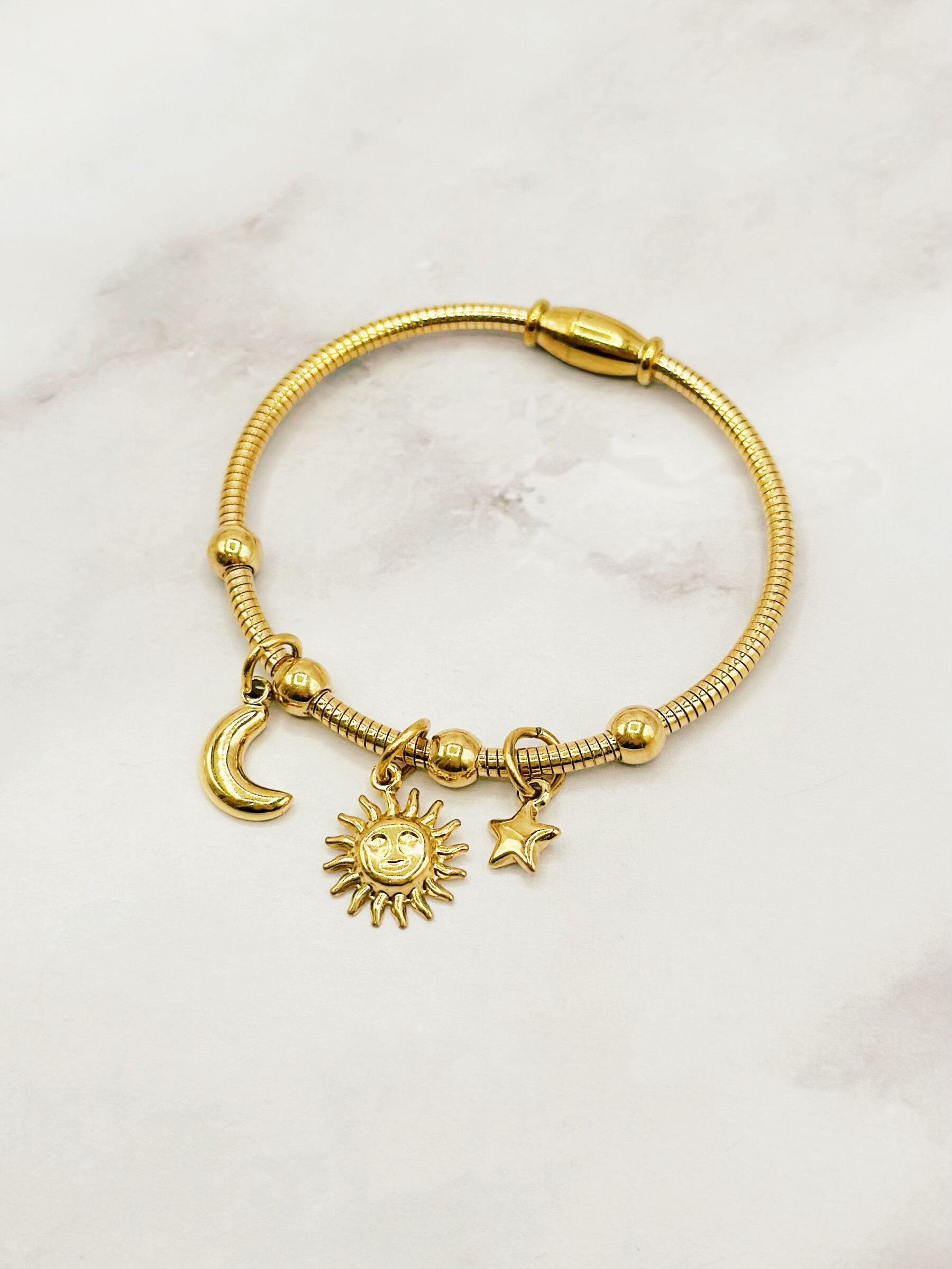 Grossista Emily - Bracciale in acciaio inossidabile con ciondoli aperti