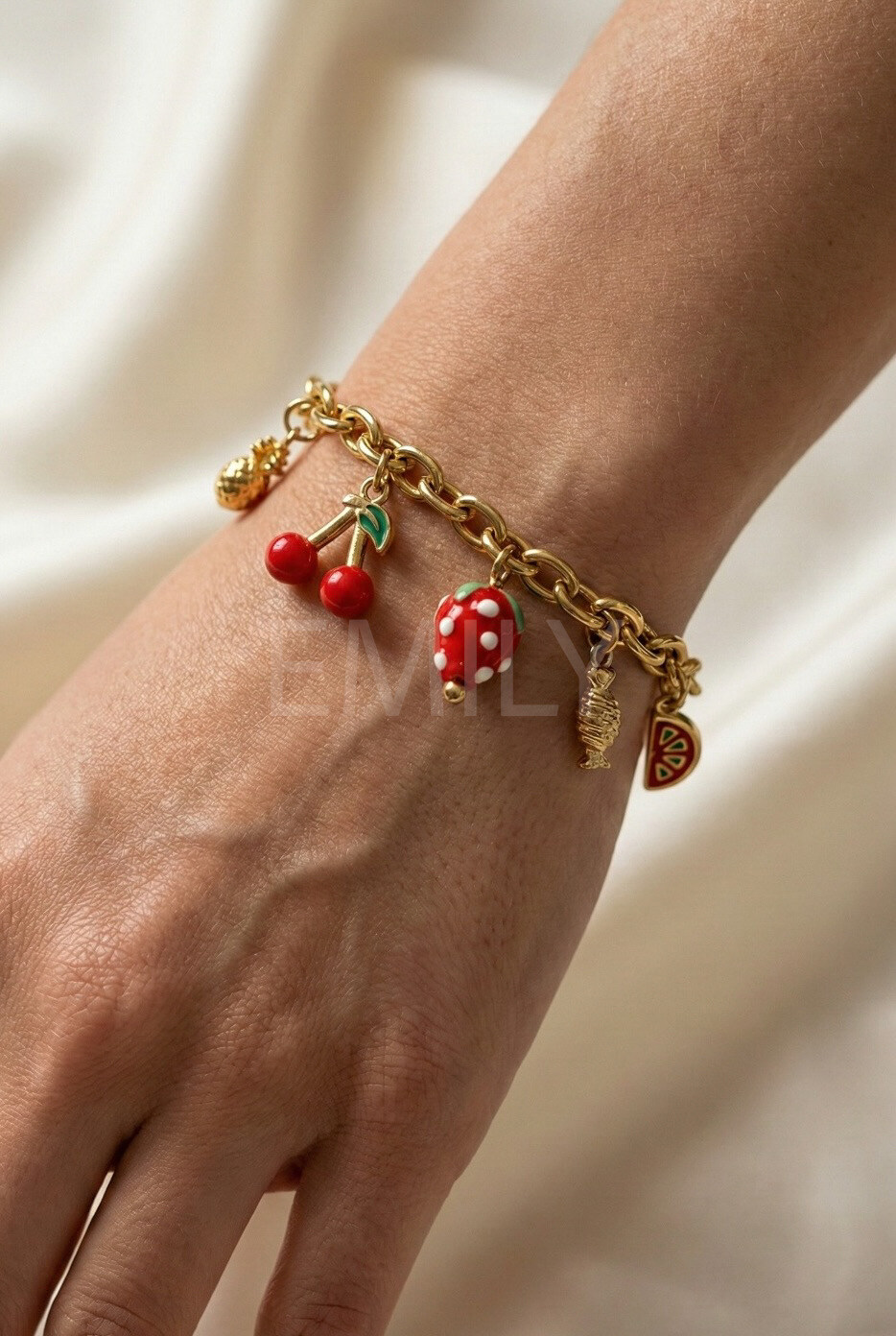 Mayorista Emily - Pulsera ajustable de acero inoxidable con charms