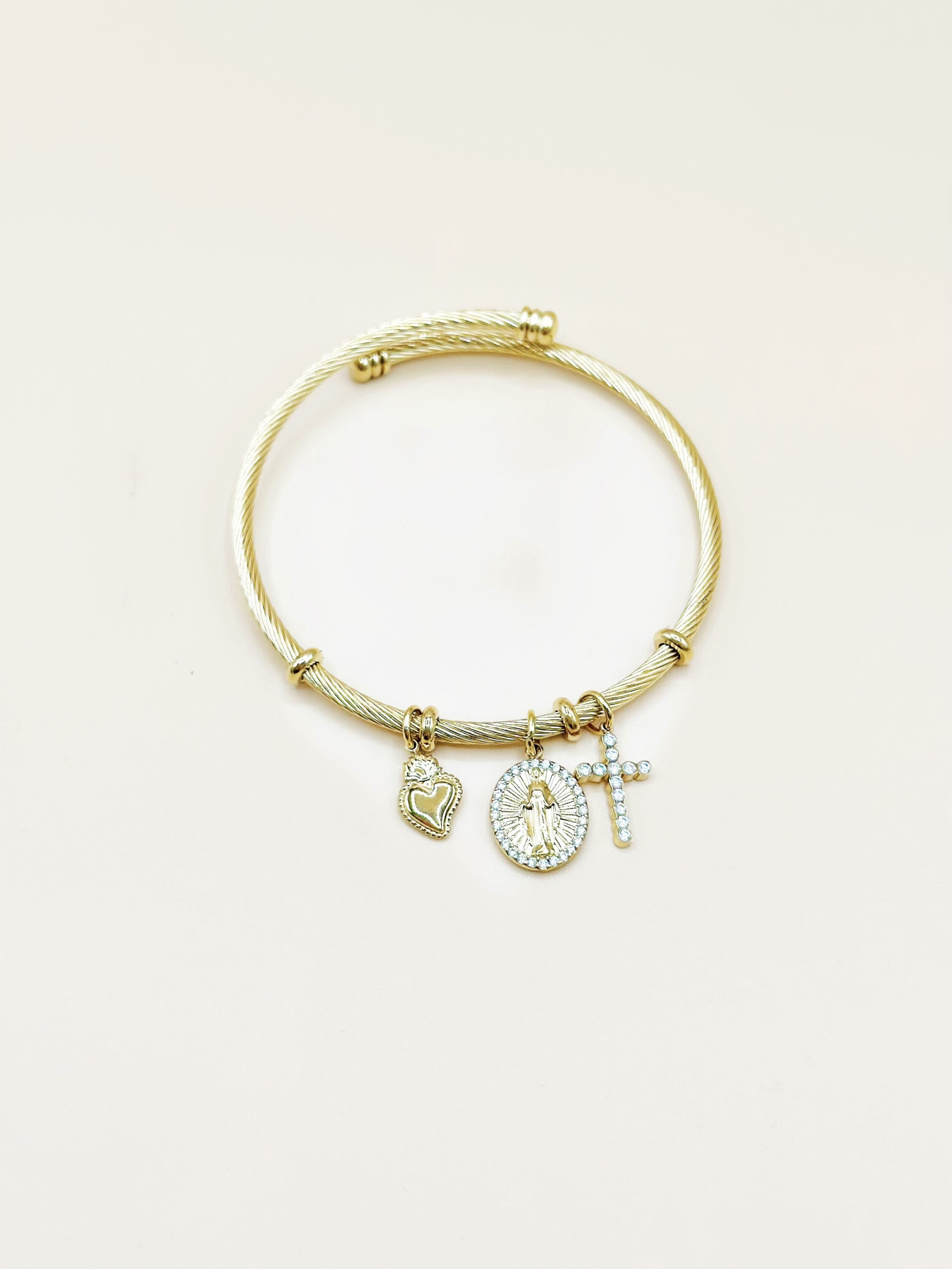 Grossista Emily - Bracciale in acciaio inossidabile dorato con Croce della Vergine e Zircone