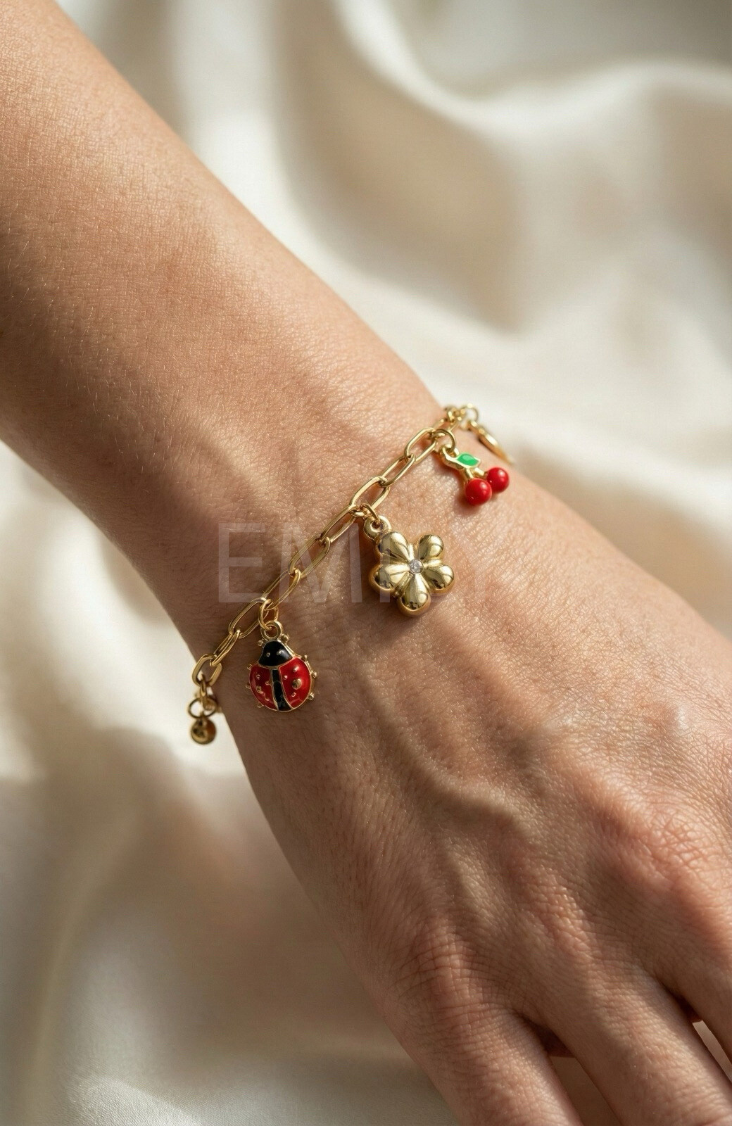 Mayorista Emily - Pulsera de Charms ajustable de acero inoxidable
