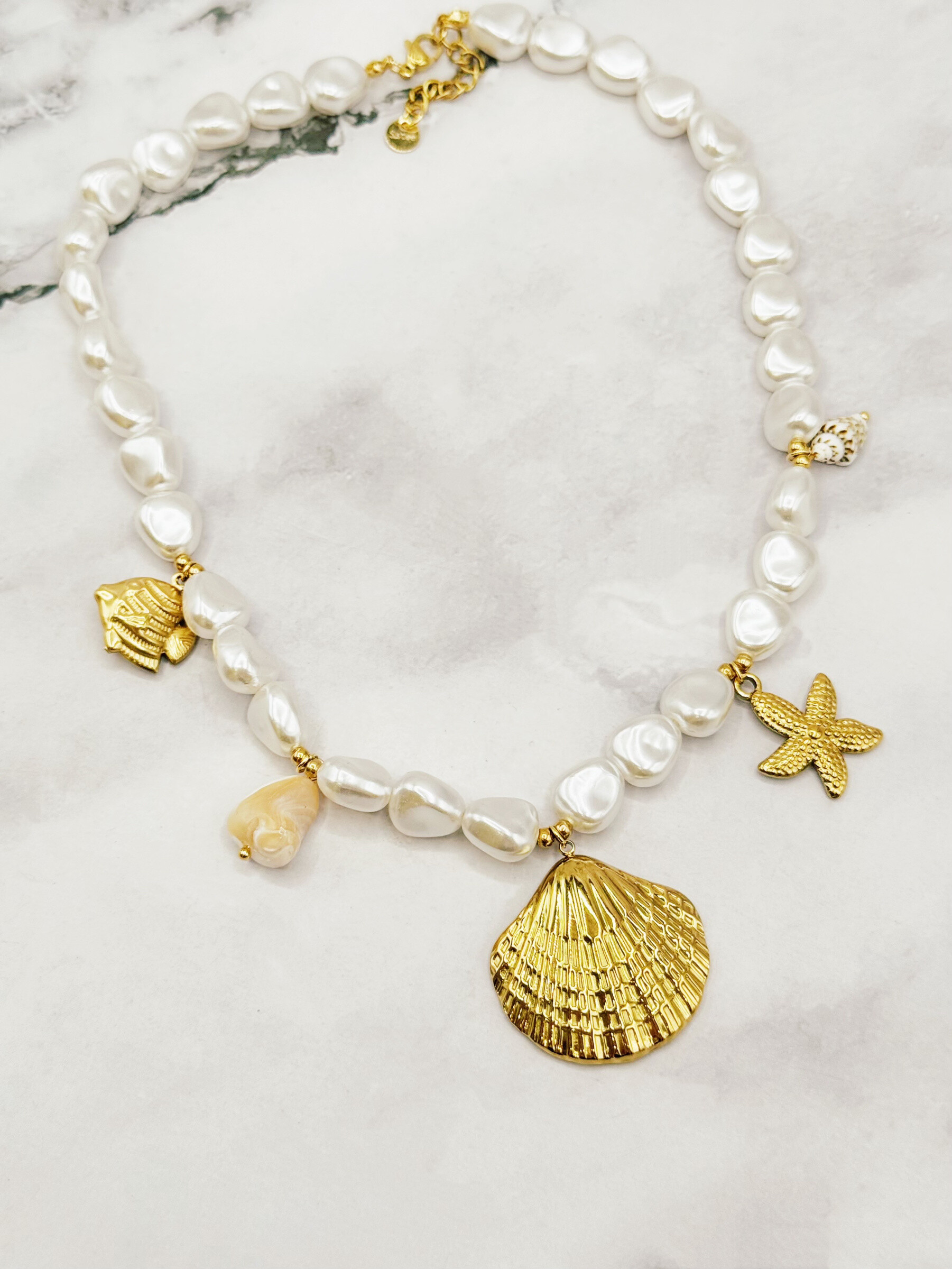 Grossista Emily - Collana regolabile con charms in acciaio inossidabile