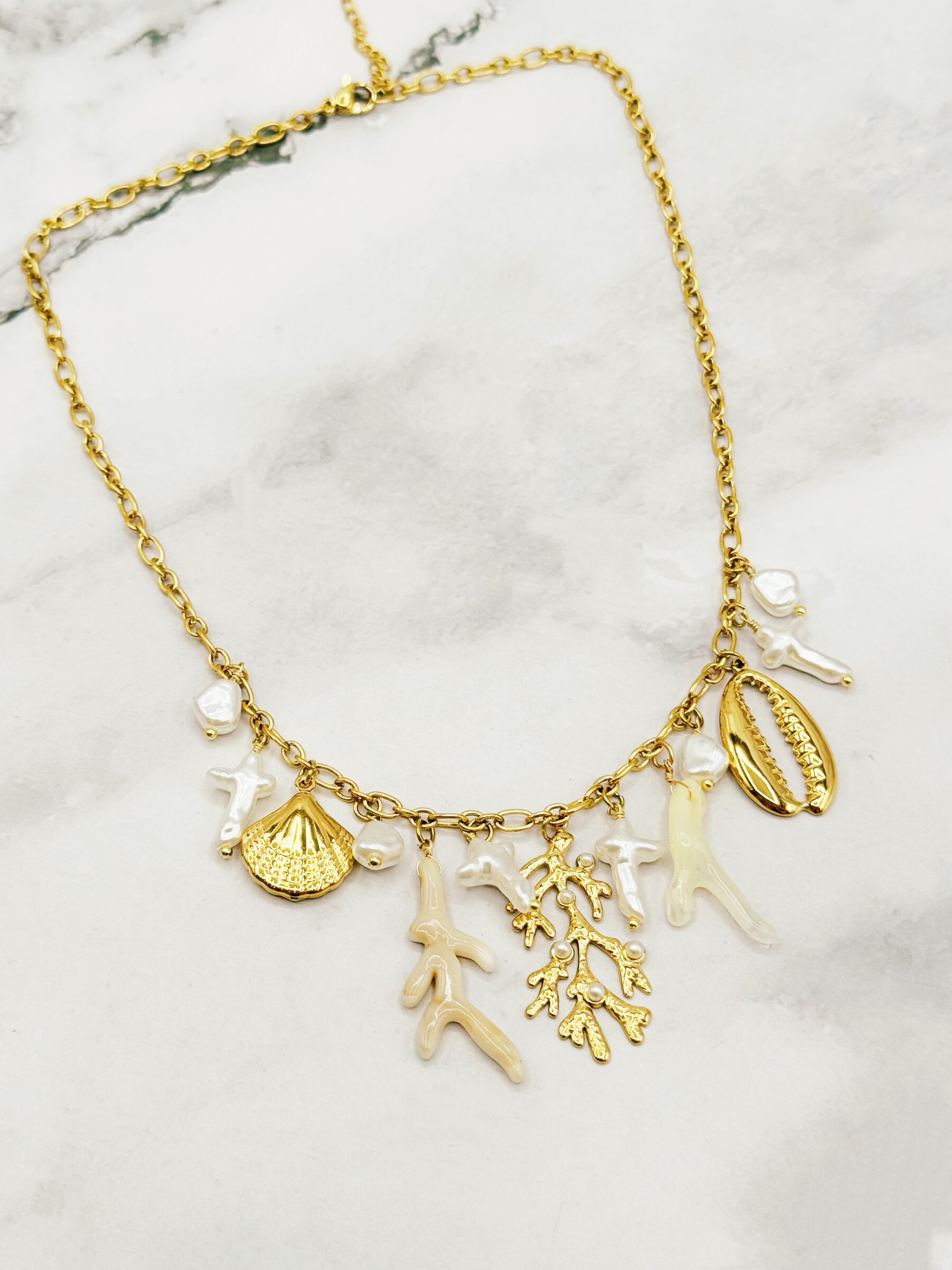 Grossista Emily - Collana regolabile con charms in acciaio inossidabile