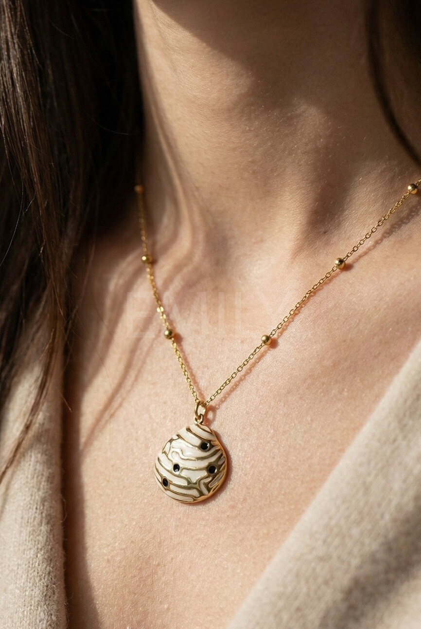 Mayorista Emily - Collar de Concha Ajustable de Acero Inoxidable