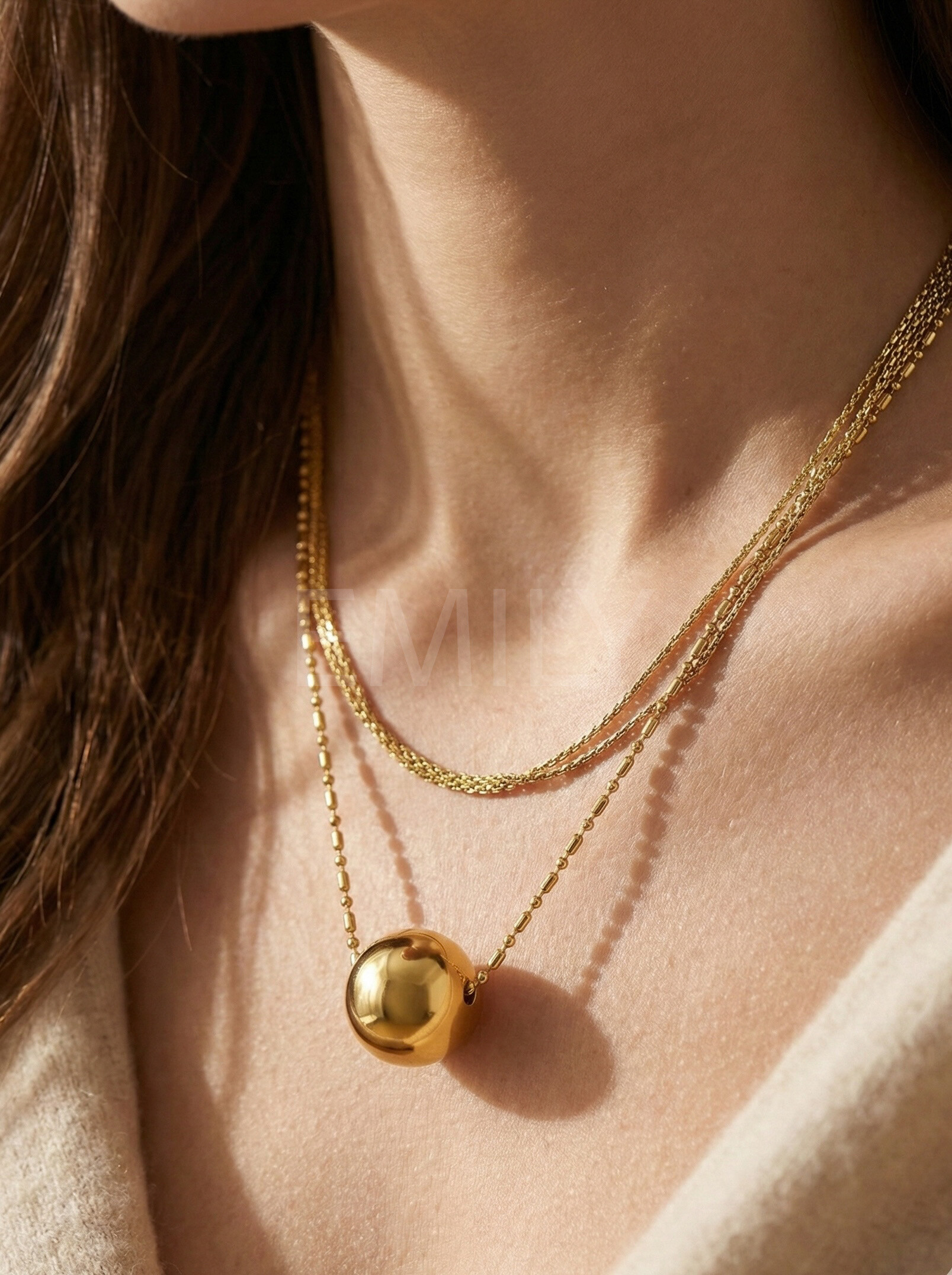 Wholesaler Emily - Adjustable gold-plated stainless steel multi-layer necklace with ball pendant