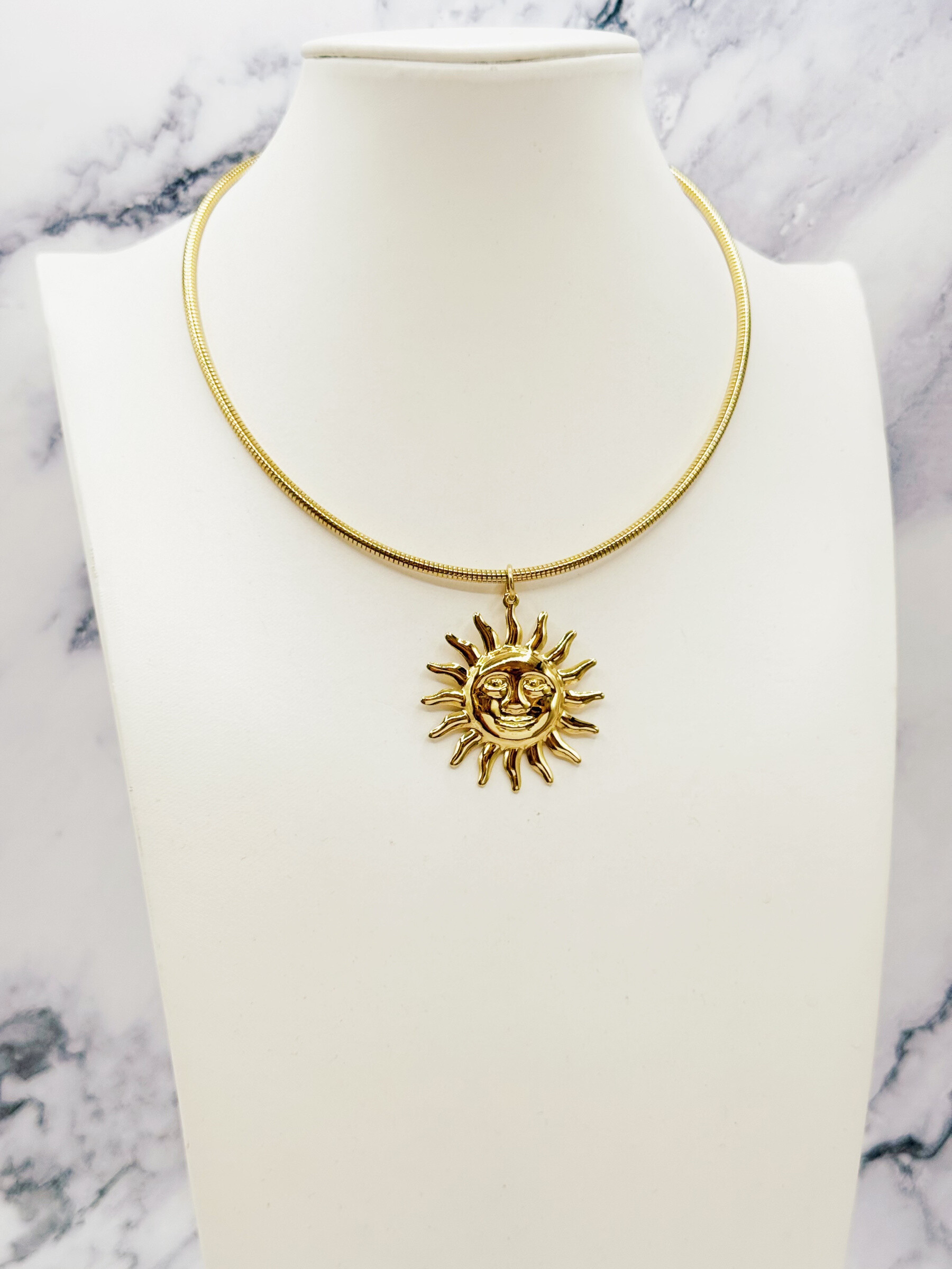 Grossista Emily - Collana regolabile con charms in acciaio inossidabile