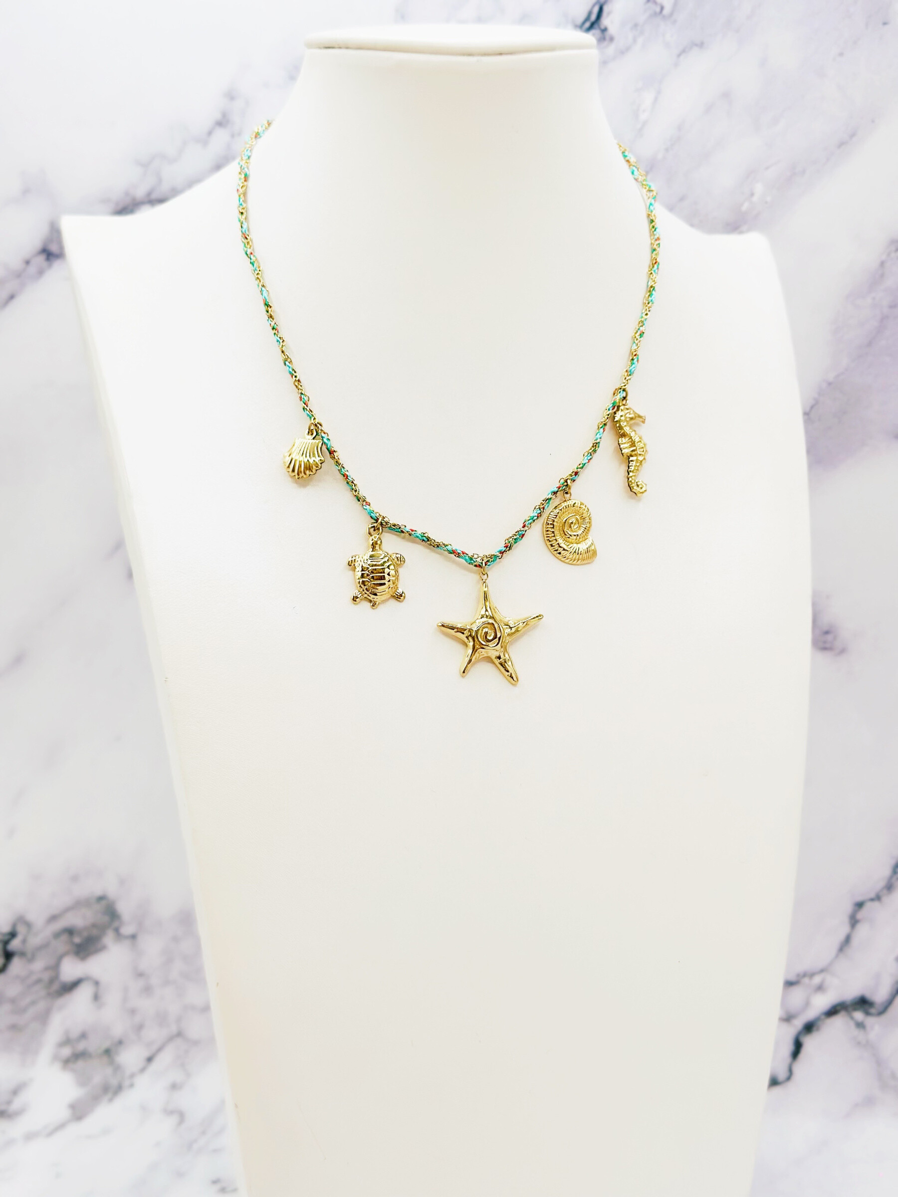 Grossiste Emily - Collier en acier inoxydable ajustable Cordon Charms