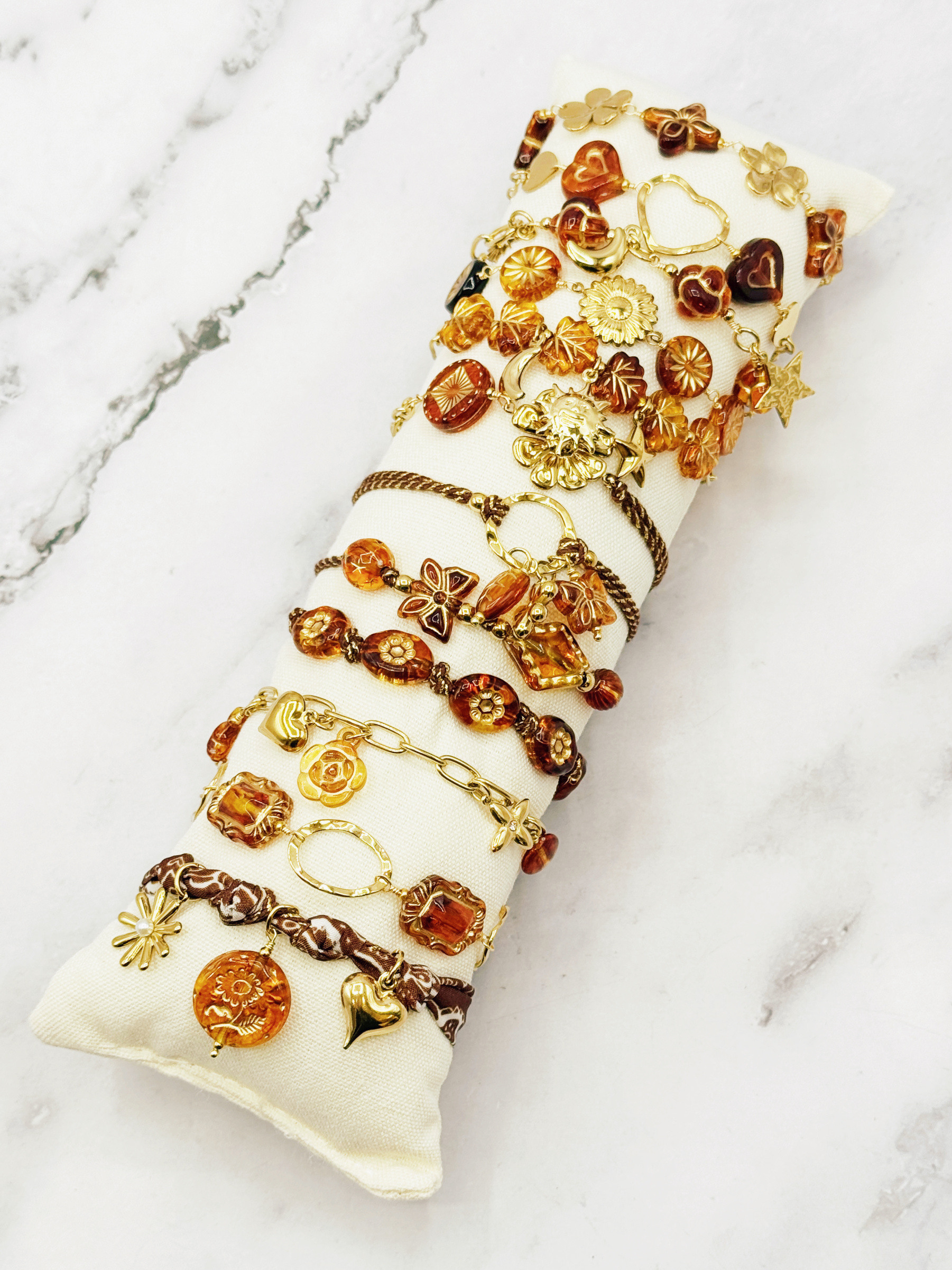 Grossiste Emily - Ensemble de 12 bracelets réglables en acier inoxydable
