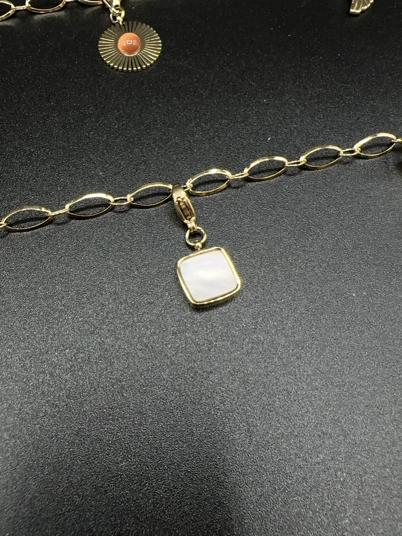 Mayorista Emily - Charm de acero inoxidable con strass