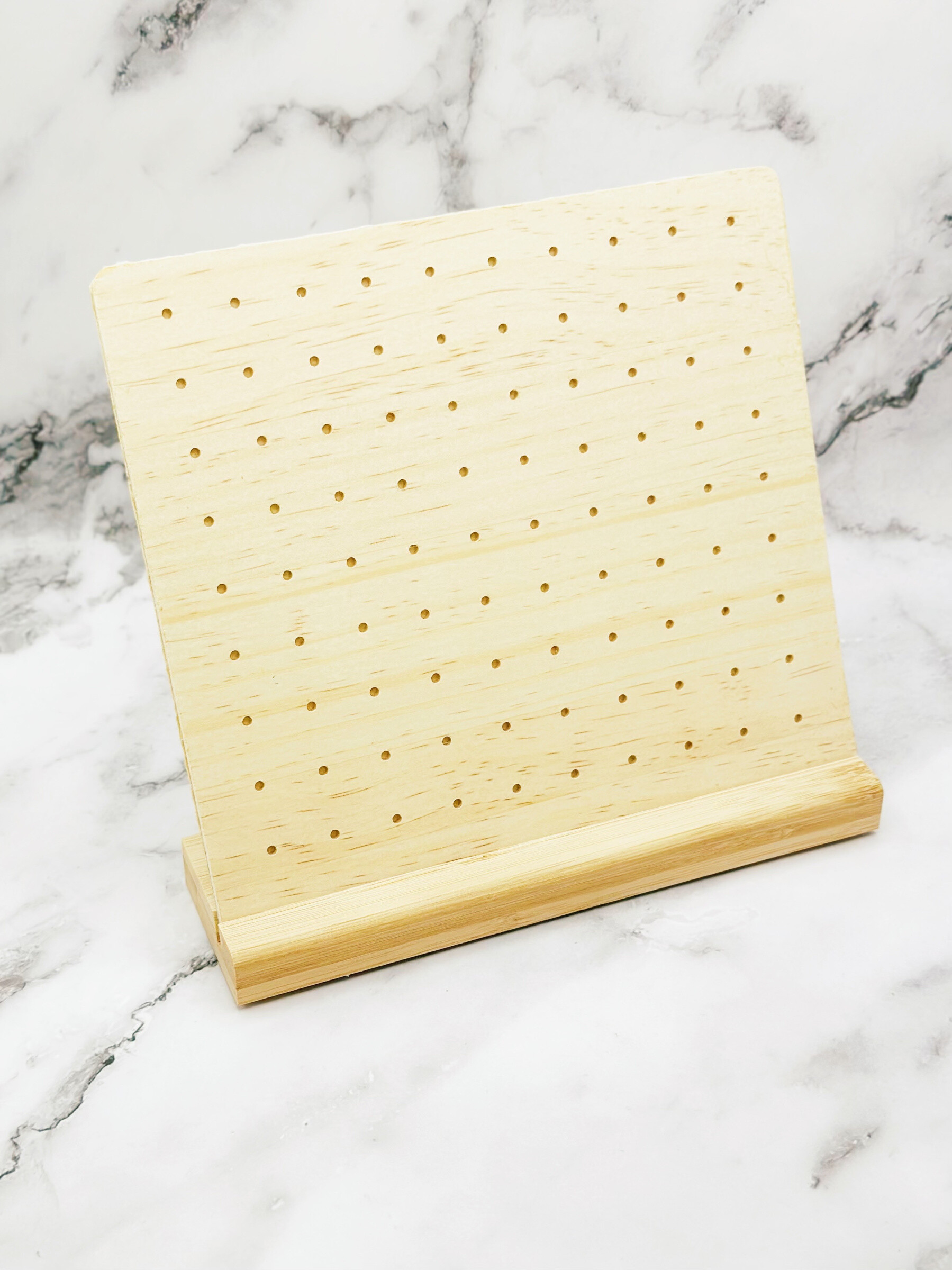 Grossiste Emily - Présentoir Boucles d'oreilles bois planche