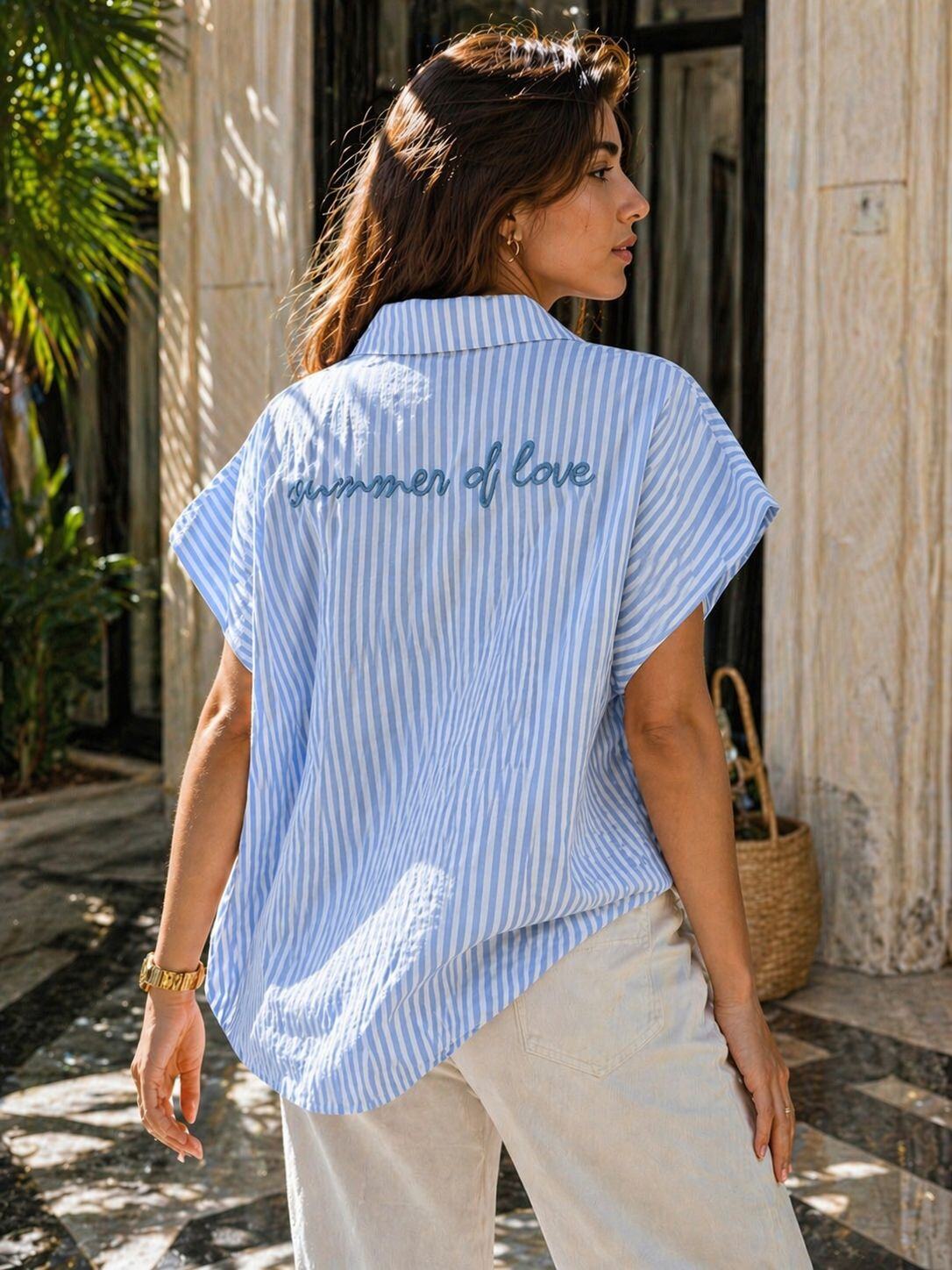 Mayorista Emma & Ashley design - Camisa de Mujer a Rayas con Bordado Summer of Love