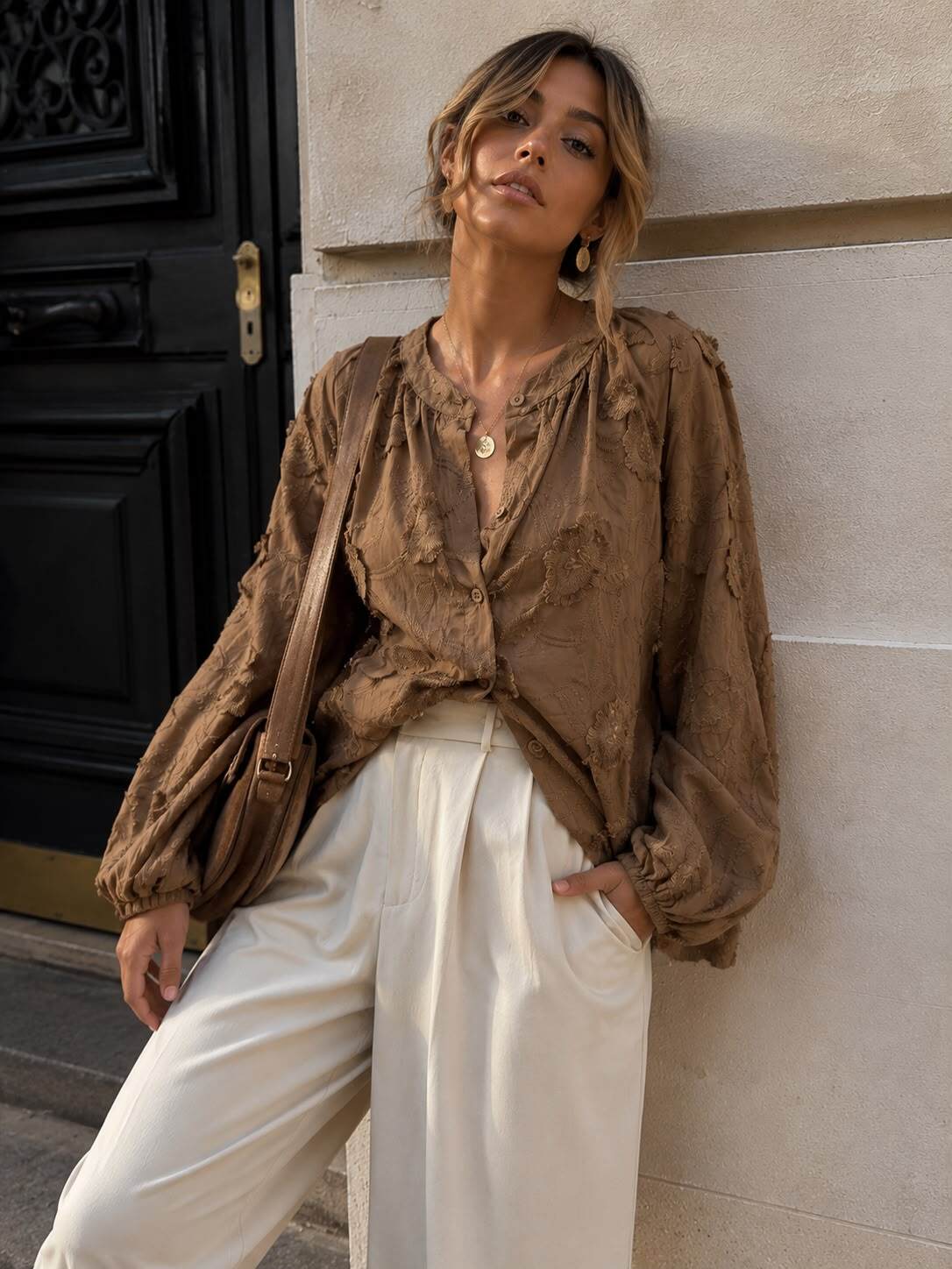 Grossiste Emma & Ashley design - Blouse Texturée à Motifs Floraux – Collection Pré-Automne/Hiver