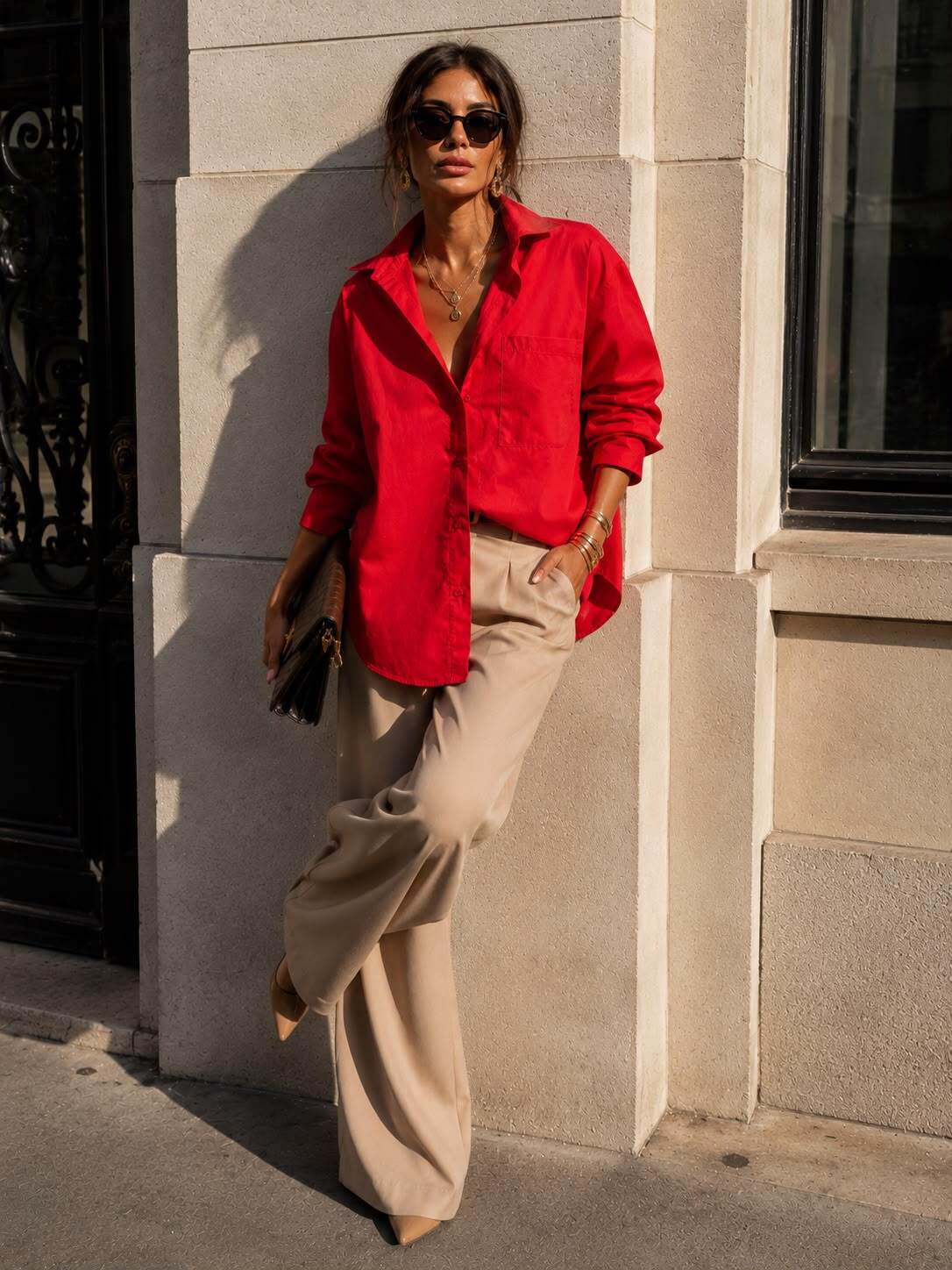 Wholesaler Emma & Ashley design - WOMEN'S OVERSIZED LONG CUT SHIRT – CLASSIC COLLAR, CHEST POCKET & ROUNDED HEM
