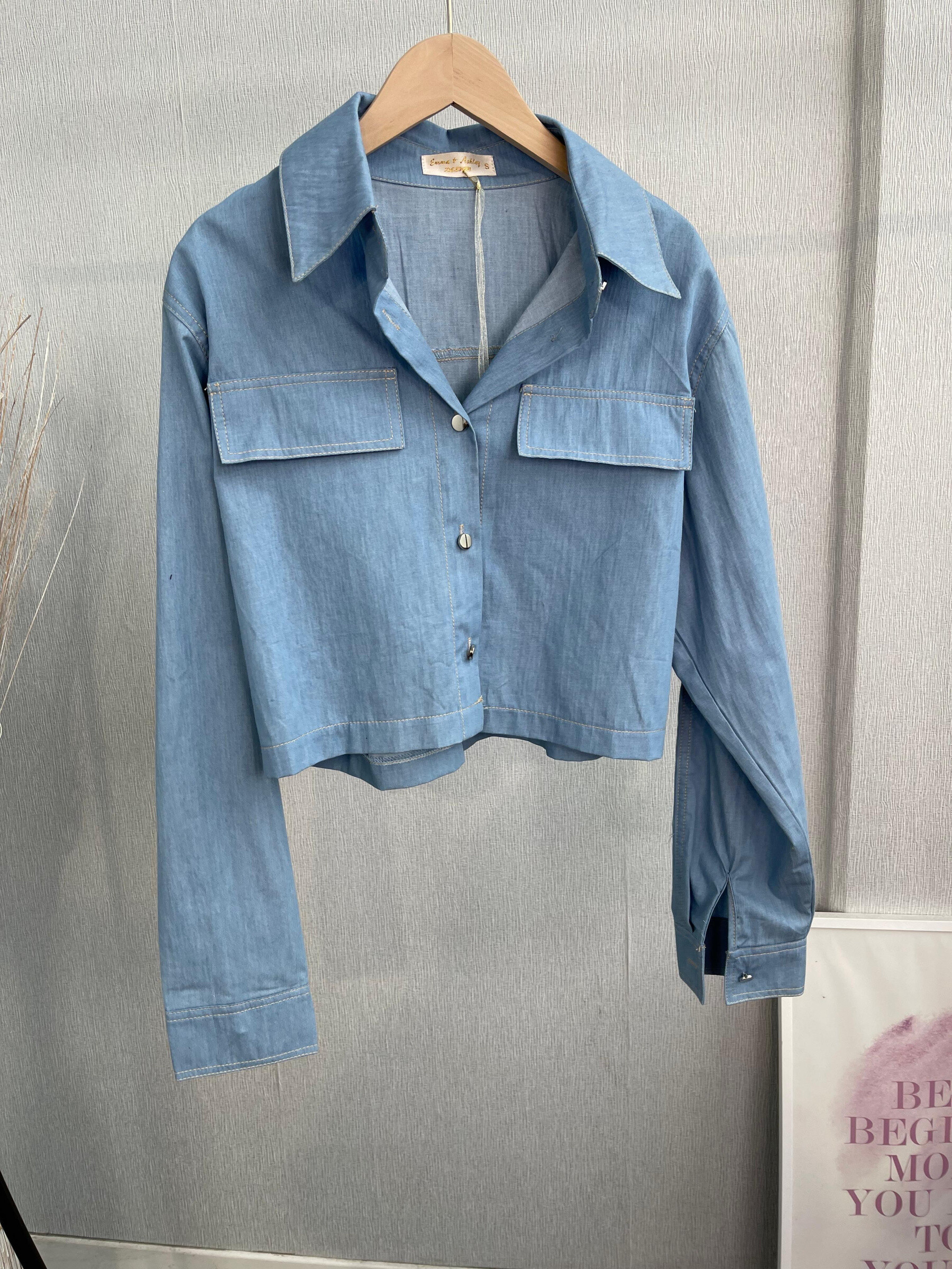 Wholesaler Emma & Ashley design - SHORT SHIRT IN JEANS FABRICS