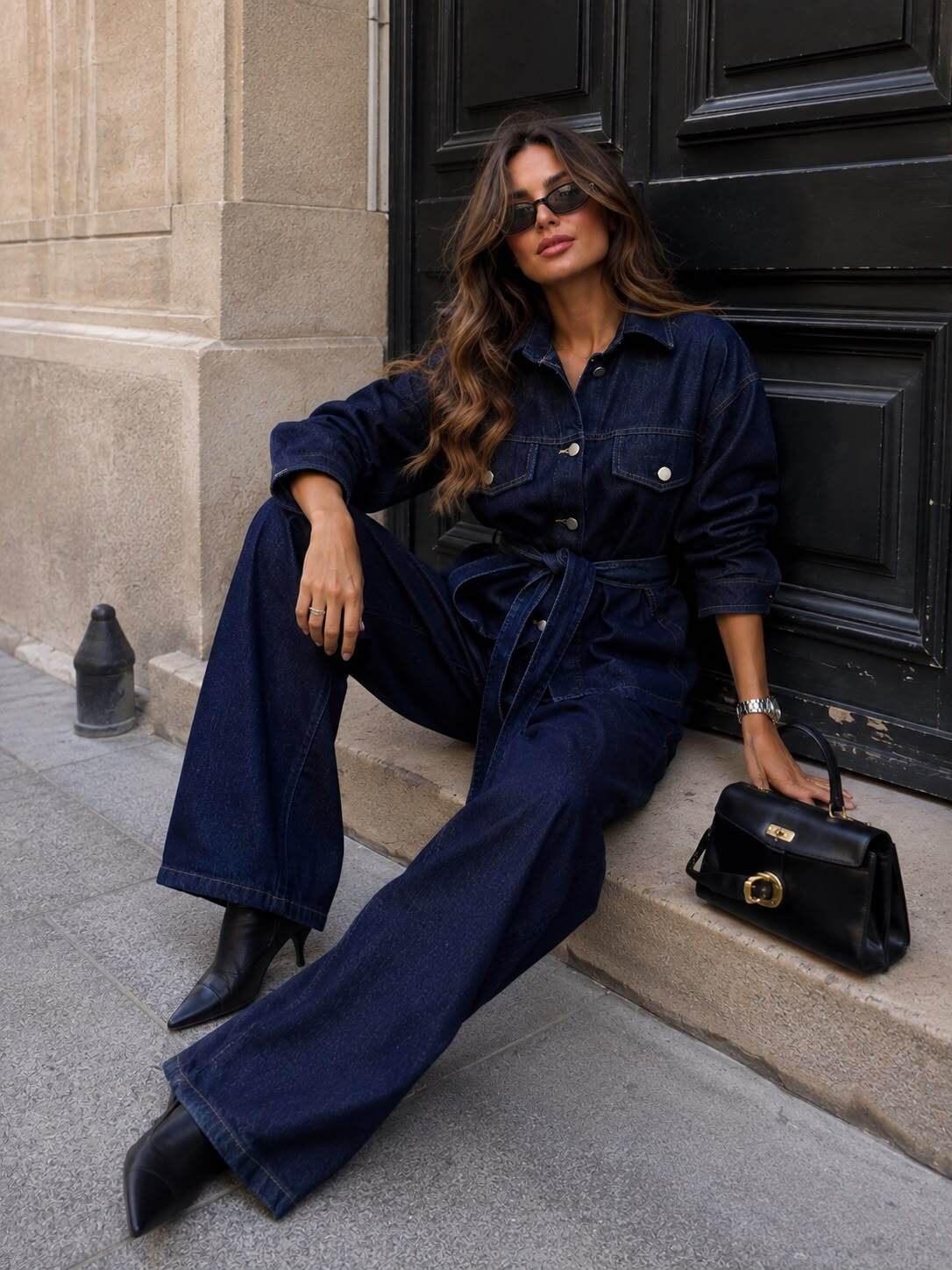 Grossiste Emma & Ashley design - ENSEMBLE FEMME EN JEAN – VESTE CEINTURÉE À POCHES & PANTALON LARGE TAILLE HAUTE