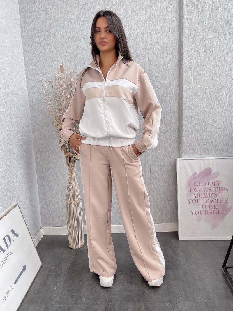Wholesaler Emma & Ashley design - JOGGING JOGGERS WITH LARGE TRICOLOR POCKETS