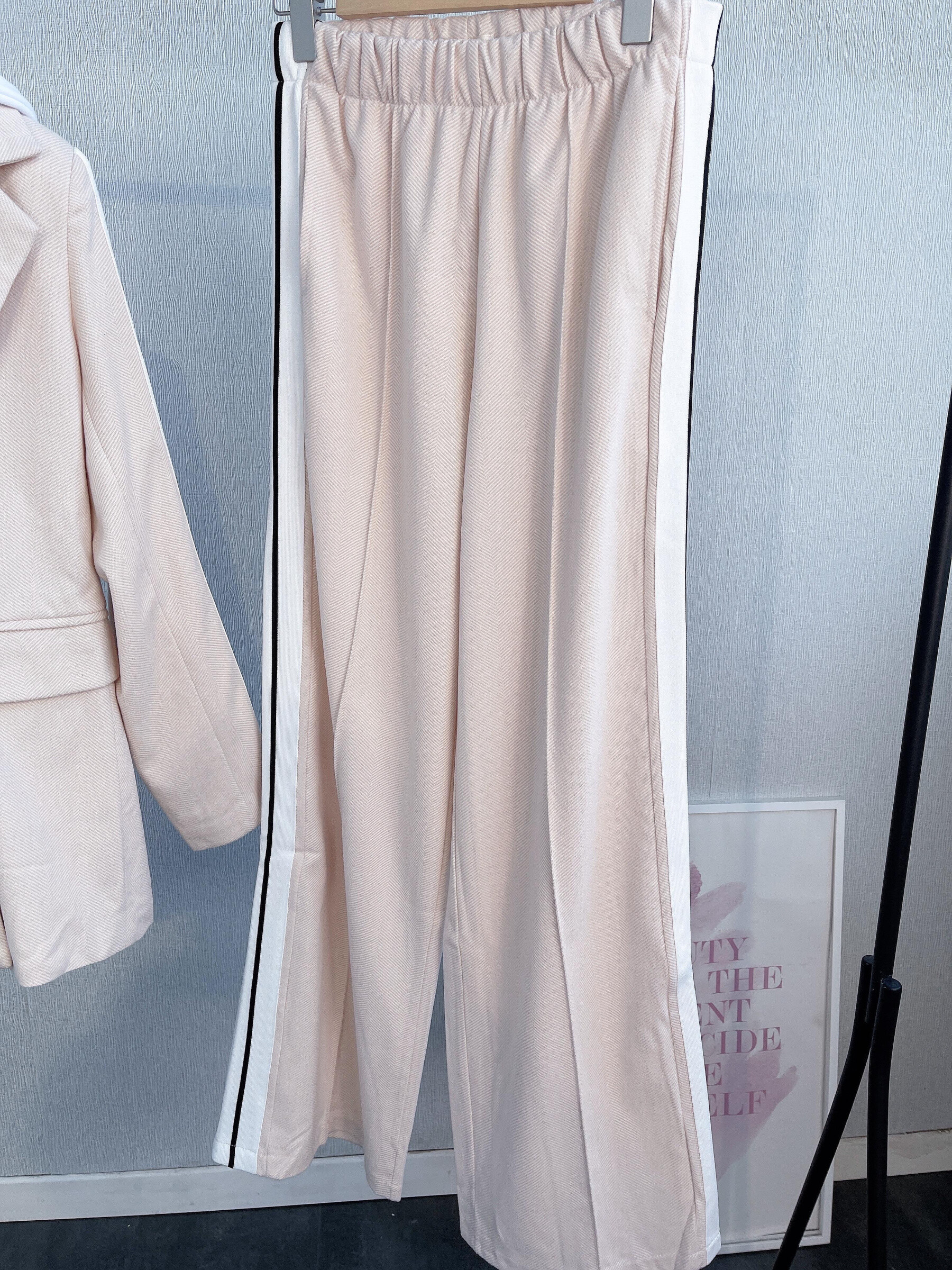 Wholesaler Emma & Ashley design - TROUSERS WITH WIDE POCKETS