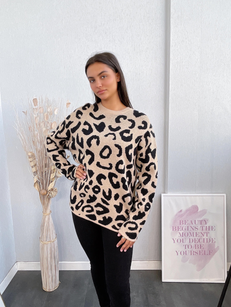 Wholesaler Emma & Ashley design - OVERSIZED LEOPARD SWEATER