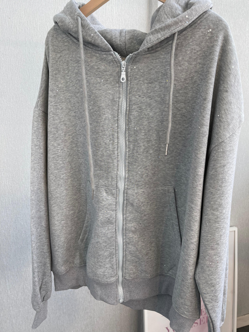 Wholesaler Emma & Ashley design - HOODED SWEATSHIRT WITH ZIPPER AND SEquins ON THE FRONT
