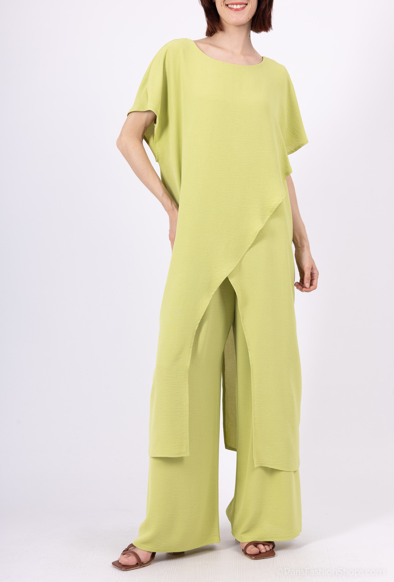 Wholesaler Emma Dore - Asymmetric, monochrome fluid ensemble