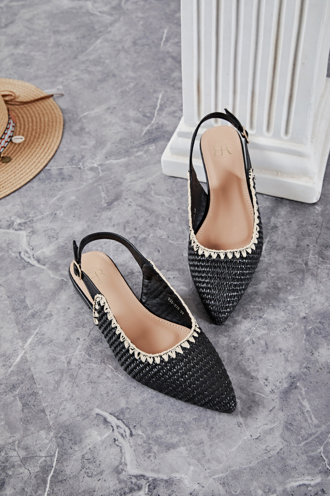 Grossiste Erynn - ballerine pointue plate Gloria