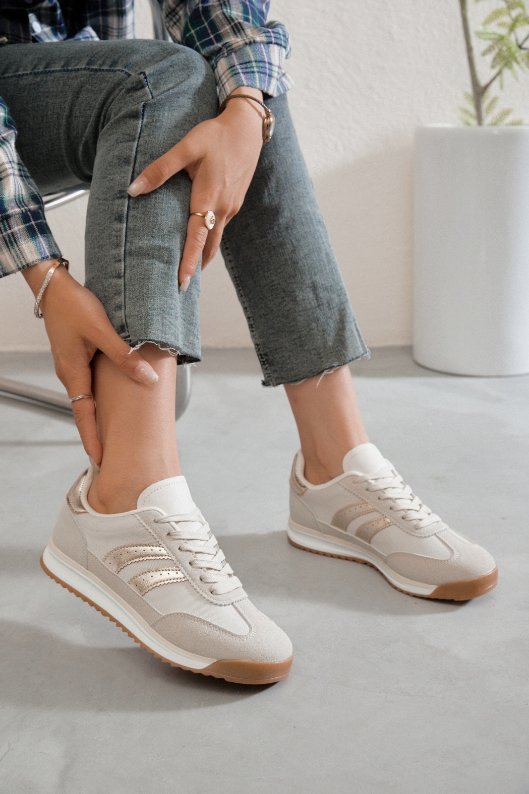 Wholesaler Erynn - basket à lacets Nora