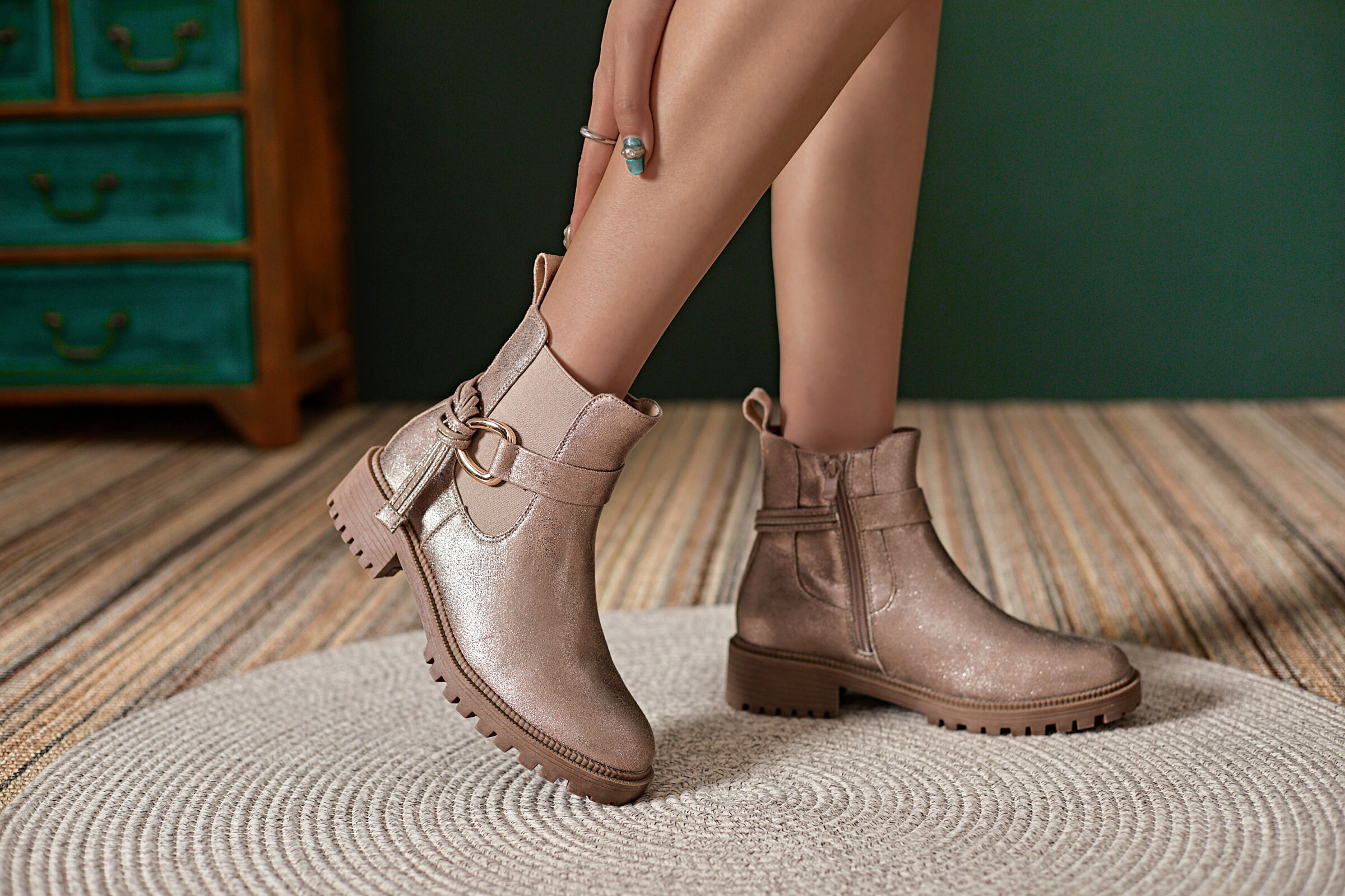 Grossiste Erynn - BOTTINES PLATES PENELOPE