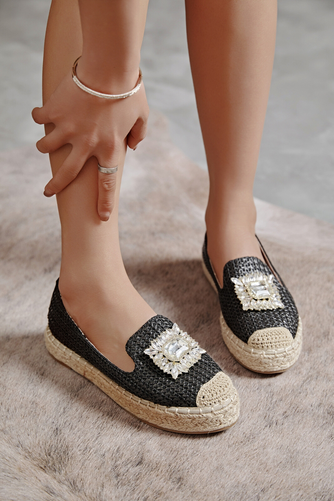 Grossiste Erynn - espadrilles avec bijoux Poéma