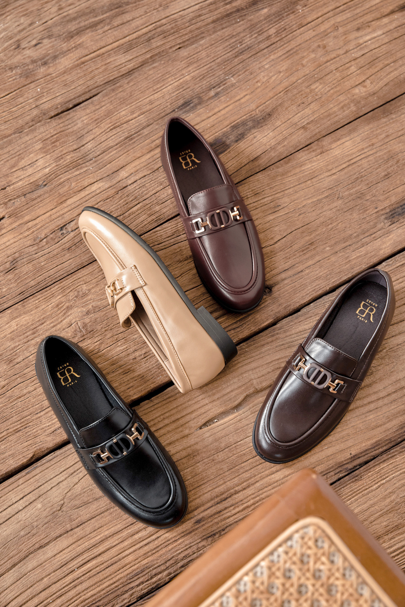Grossiste Erynn - Mocassin avec boucle dorée