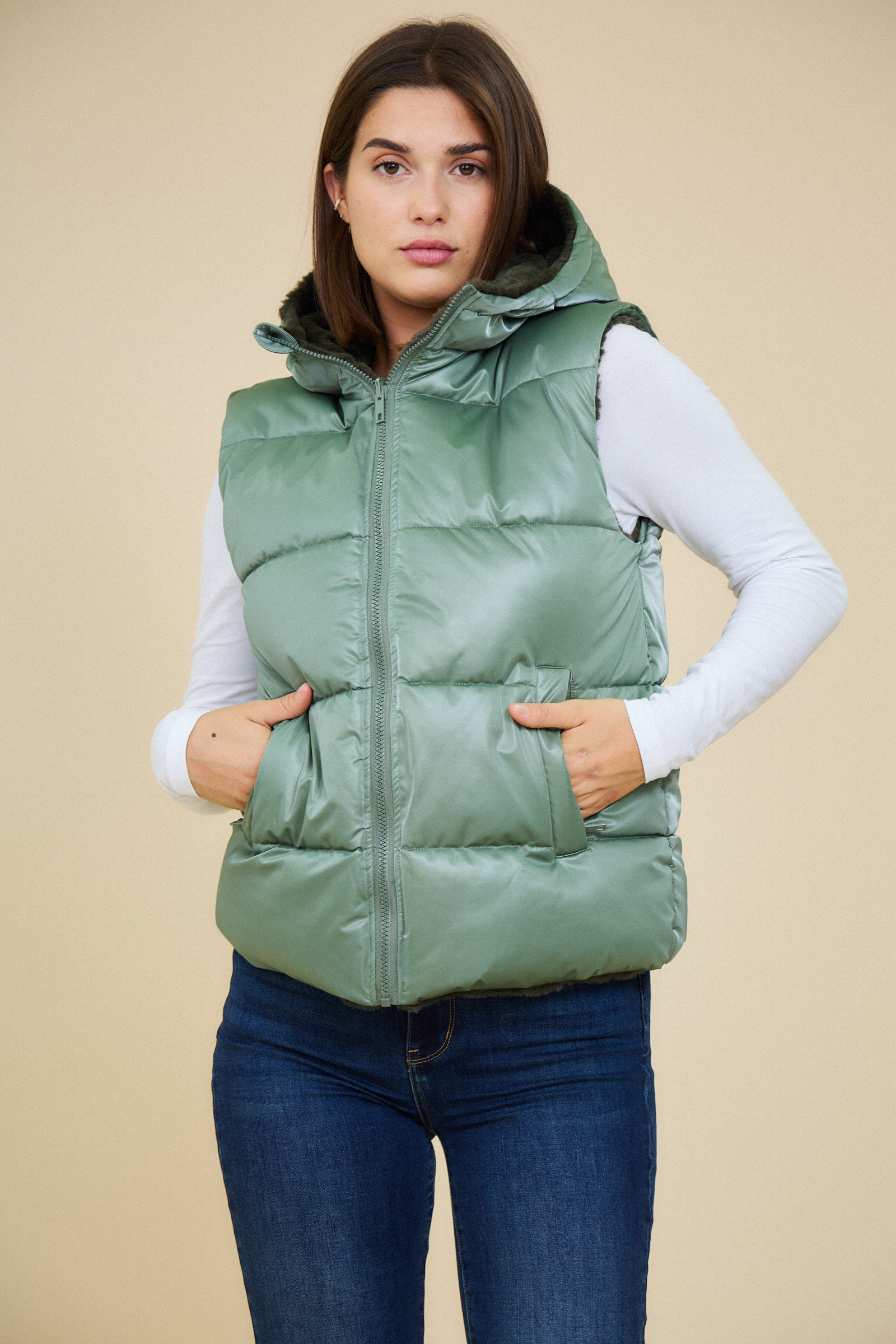 Grossista ESCANDELLE Paris - Gilet imbottito reversibile in pelliccia con cappuccio verde