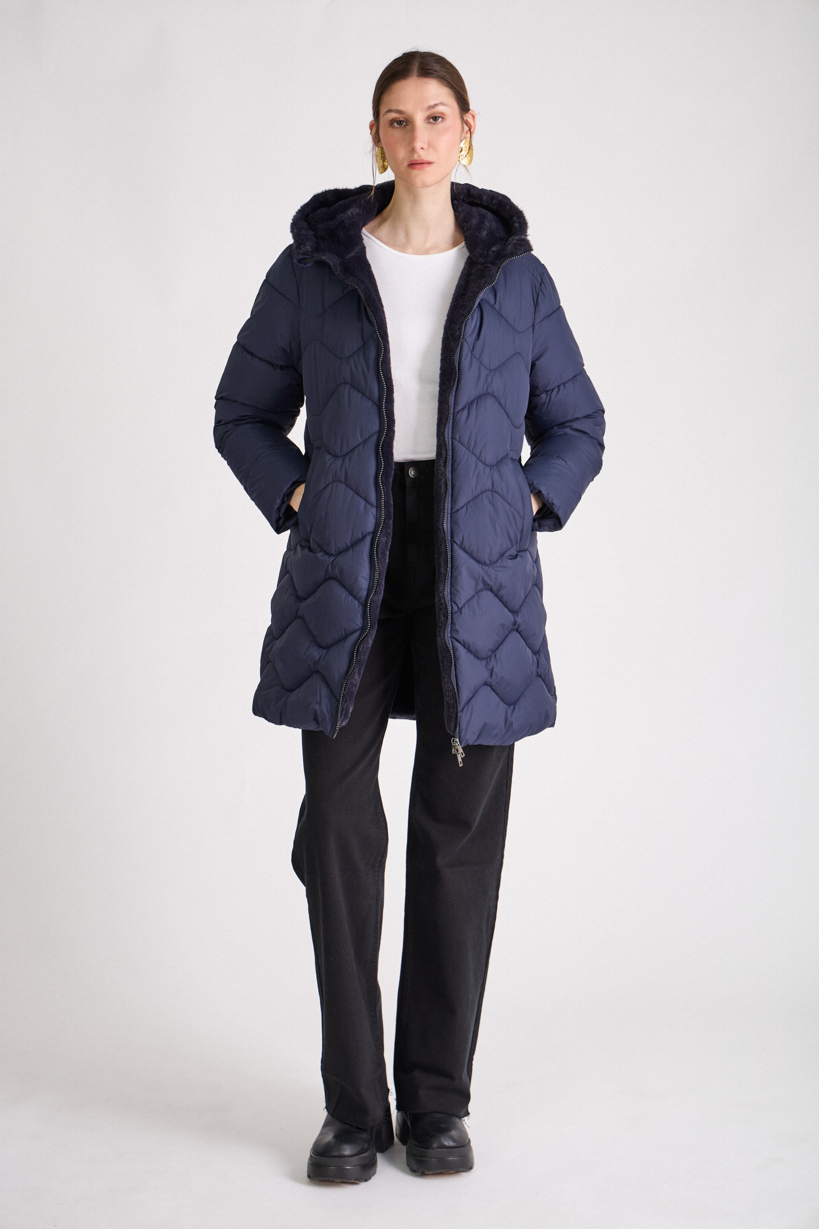 Grossiste ESCANDELLE Paris - Manteau mi-long matelassé fourré, matières recyclées
