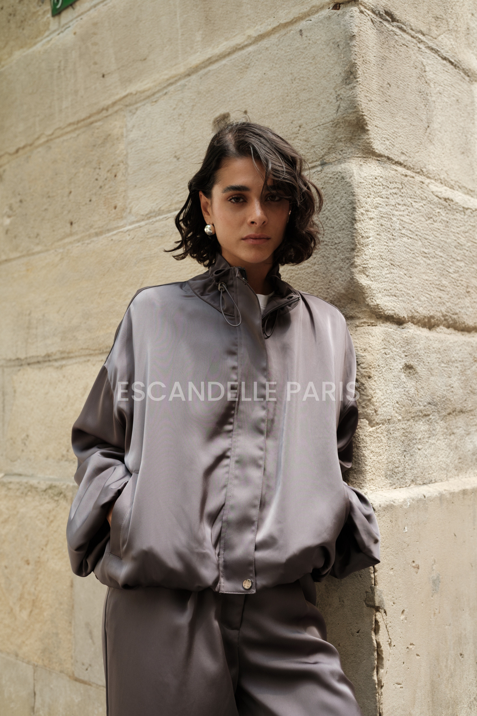 Großhändler ESCANDELLE Paris - Satinjacke in Premiumqualität | DIE SZENE