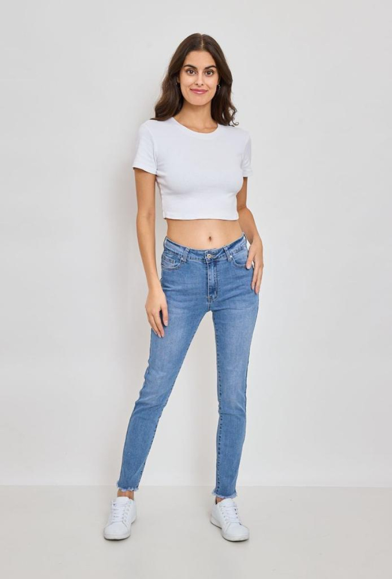 Grossista Estee Brown - Jeans skinny con orlo strappato taglie forti