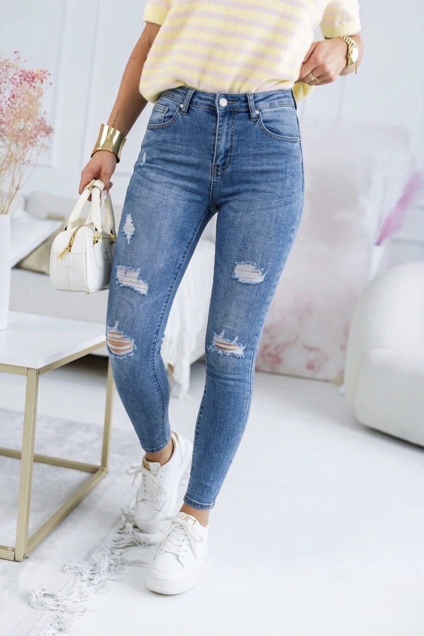 Grossista Estee Brown - Jeans Skinny Stretch – Vita Alta & Dettagli Strappati