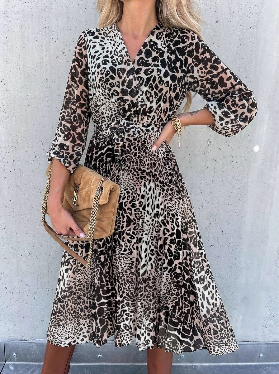 Grossista Estee Brown - Abito lungo con stampa leopardata
