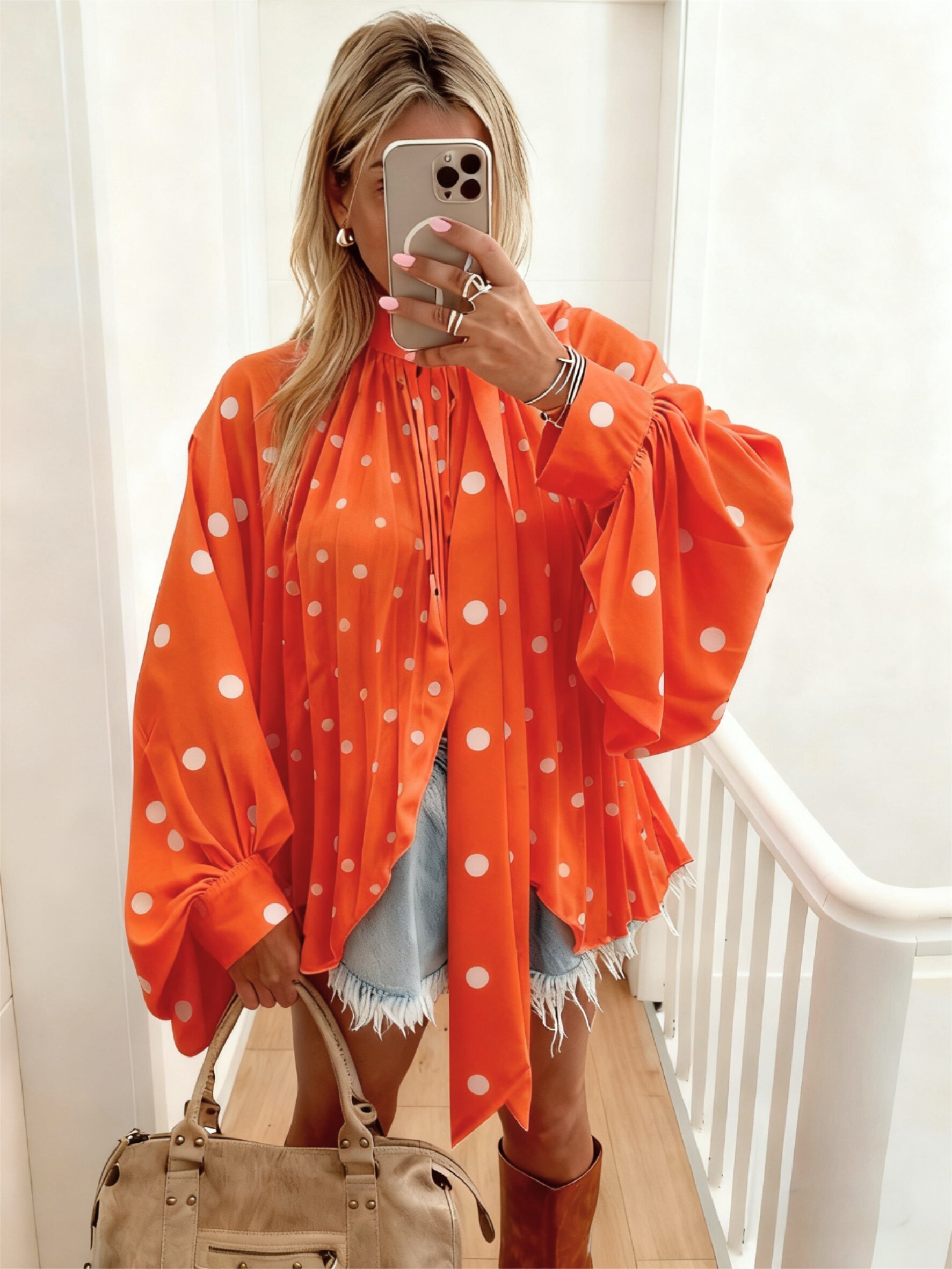 Grossiste ESTEE - CHEMISE ÉLÉGANTE PLISSÉE À POIS idéale pour chaque occasion