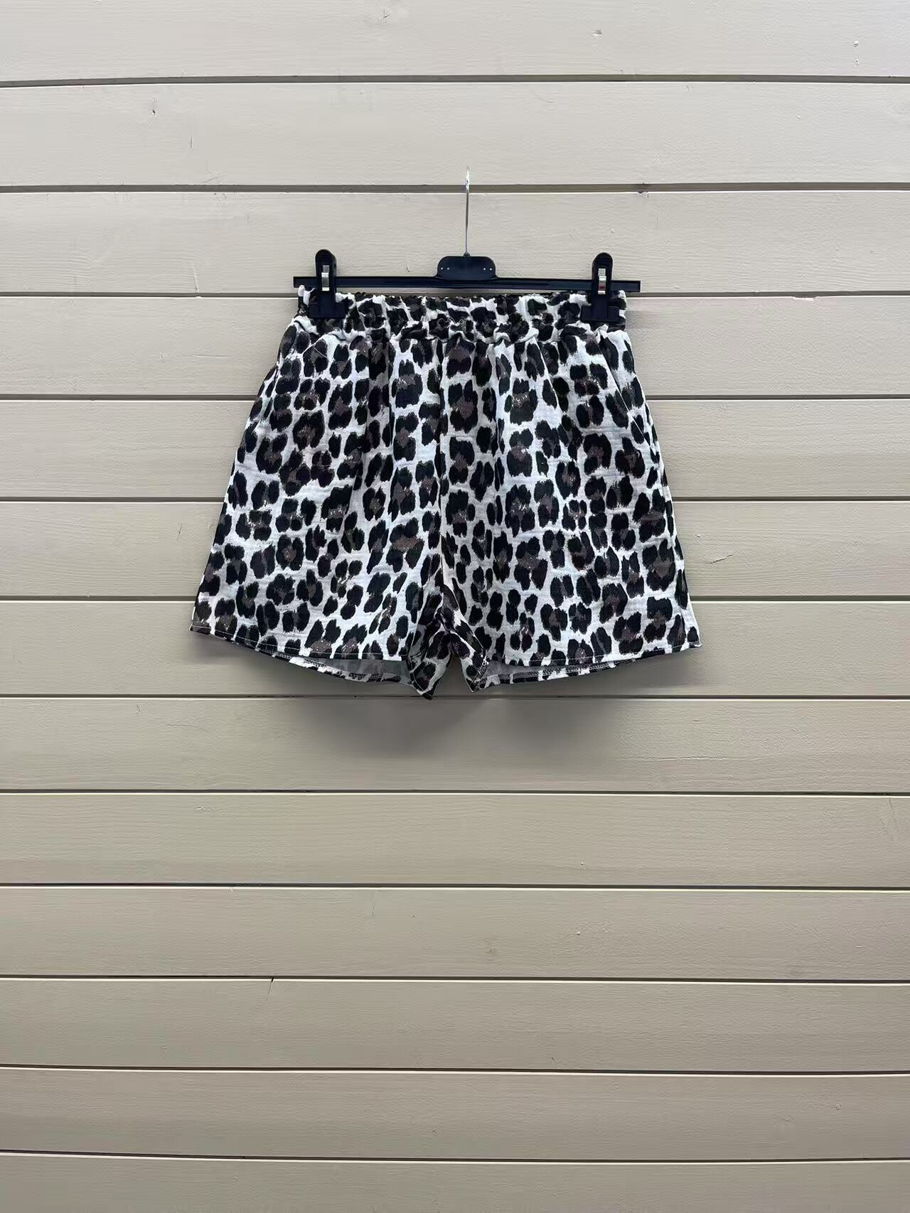 Mayorista ESTEE - SHORT DE GASA DE ALGODÓN, ESTAMPADO DE LEOPARDO FLUORESCENTE CON DOS BOLSILLOS