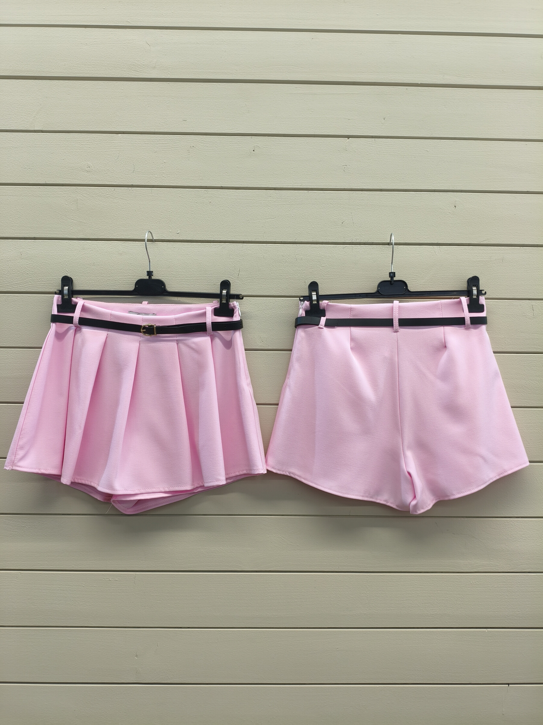 Grossista ESTEE - pantashort con cintura