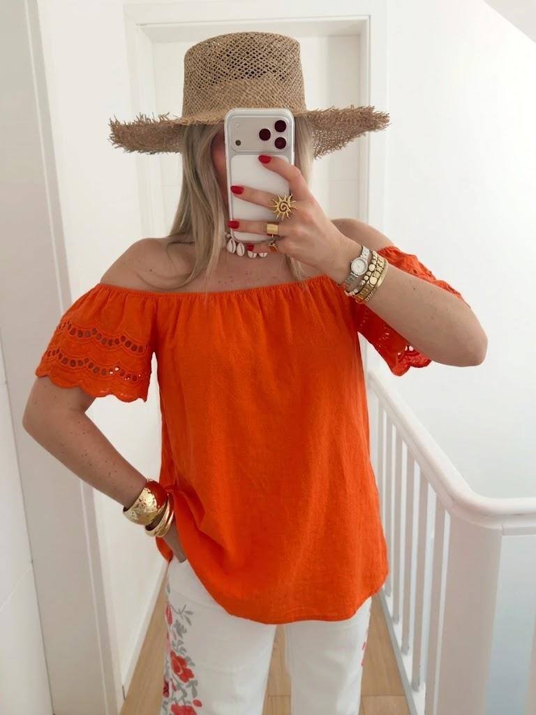 Mayorista ESTEE - CAMISETA CUELLO BARCO, ALGODÓN, ENCAJE SANGALLO