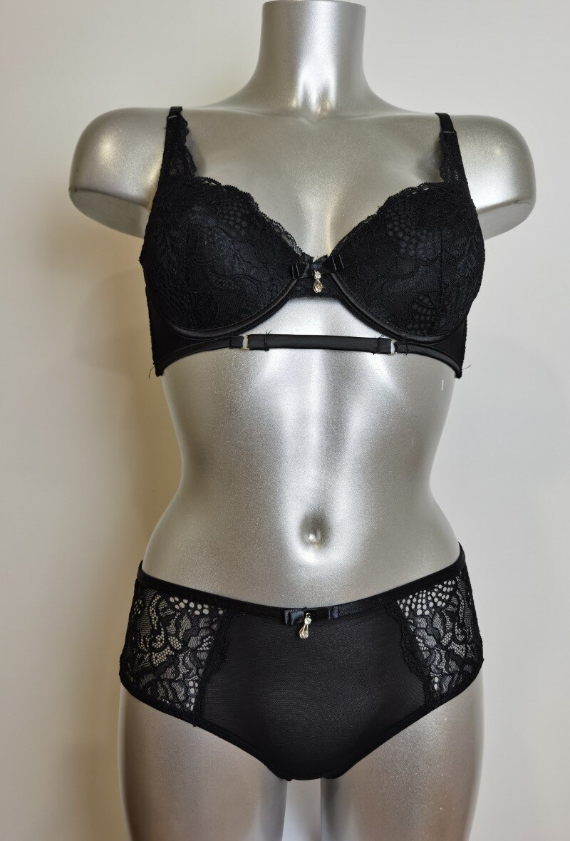 Großhändler ESTHER QUEEN - Set gepolsterter BH + schwarzer Boxer