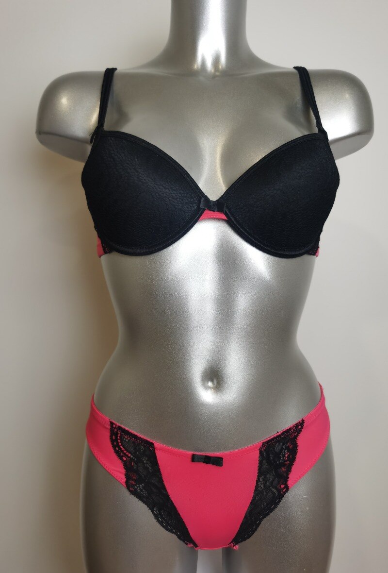 Grossiste ESTHER QUEEN - Ensemble soutien-gorge paddé+string noir/corail
