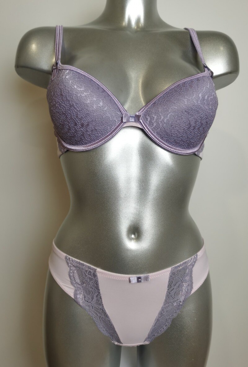 Grossiste ESTHER QUEEN - Ensemble soutien-gorge paddé+string mauve