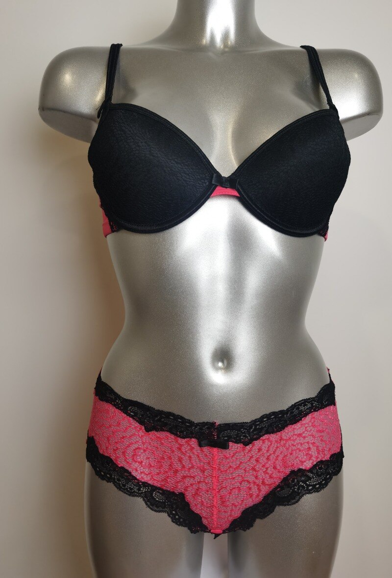 Grossiste ESTHER QUEEN - Ensemble soutien-gorge paddé+boxer noir/corail