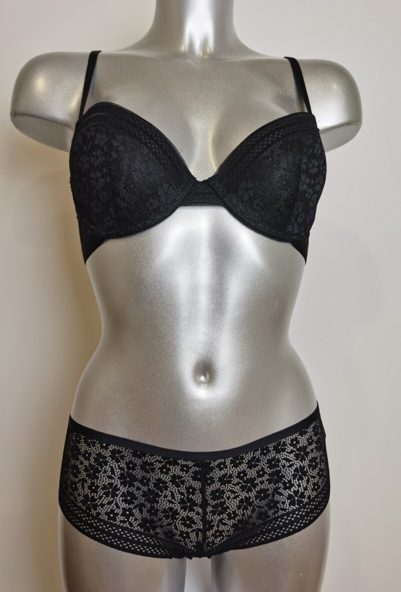 Großhändler ESTHER QUEEN - Set gepolsterter BH + schwarzer Boxer