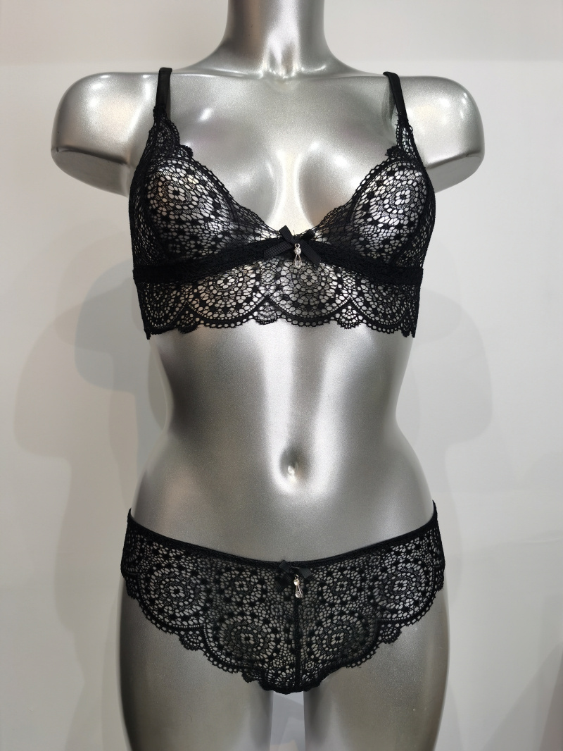 Wholesaler ESTHER QUEEN - Bra lace+tanga set