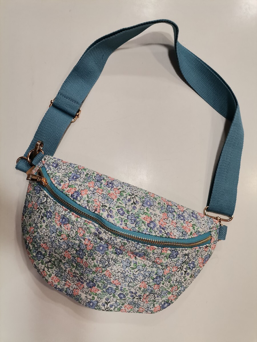 Wholesaler EURO YU BAG'S - banana bag