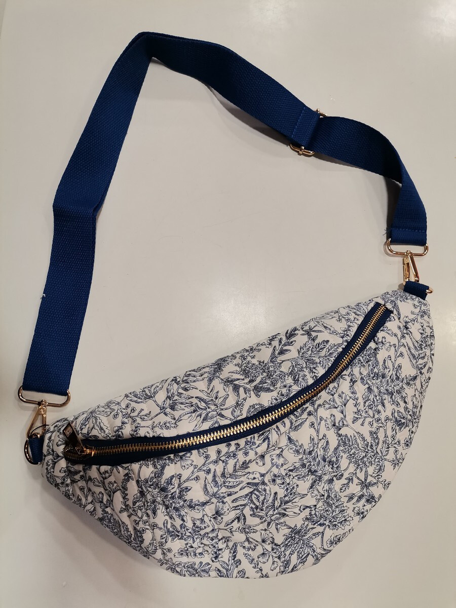 Wholesaler EURO YU BAG'S - banana bag